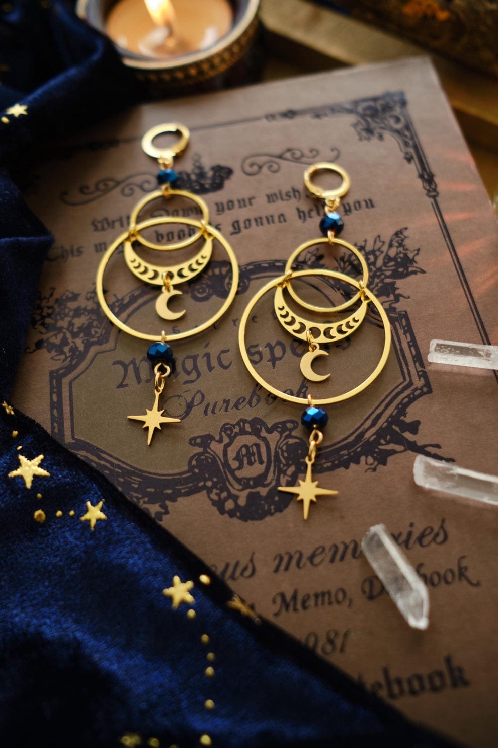 Pendientes Witchy con Lunas Estrellas y Fases Lunares de Nebula x Craft