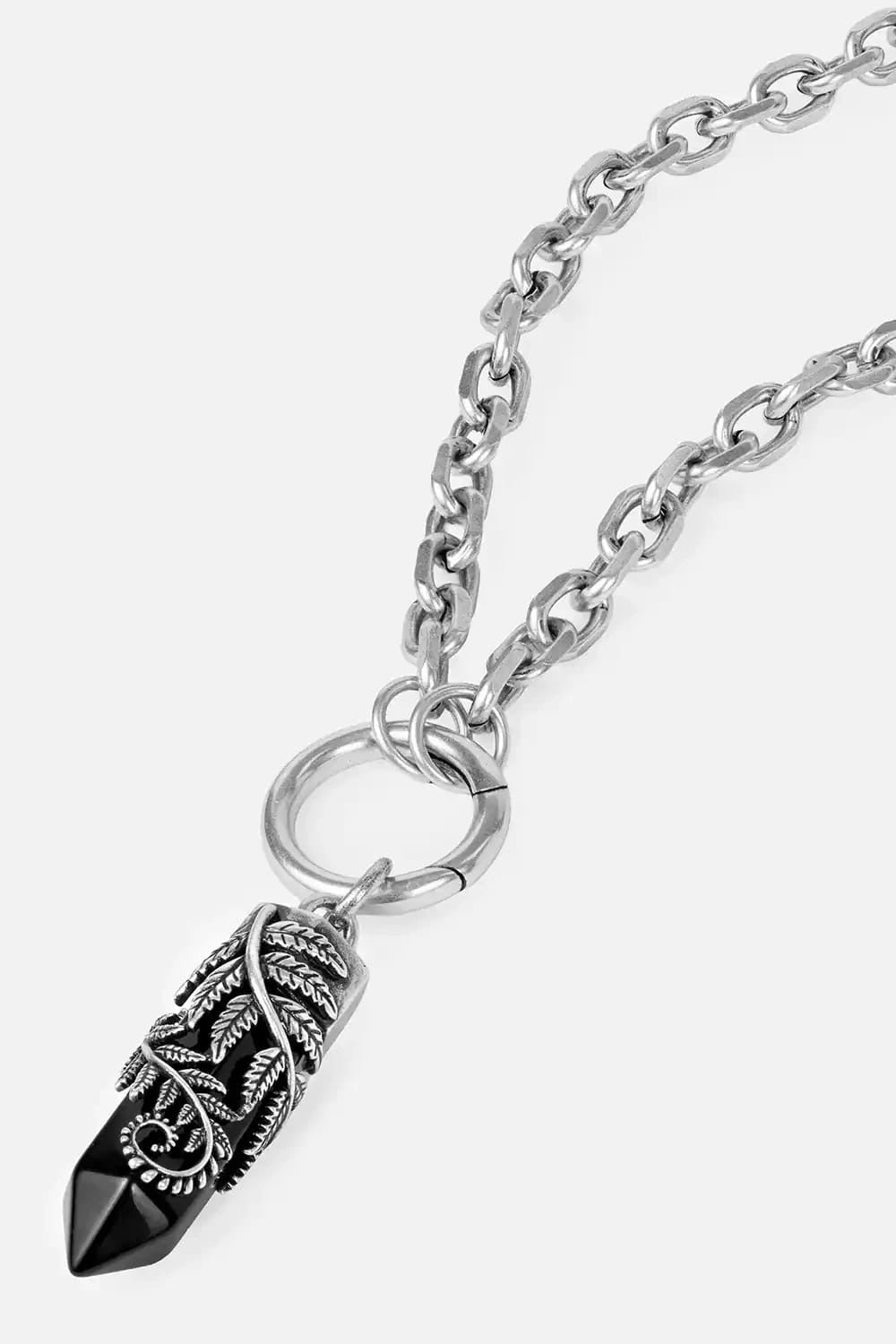 Gargantilla con anillo de cristal y helecho de Restyle