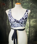 Top bikini mariposa blanca y negra de Costurero Real