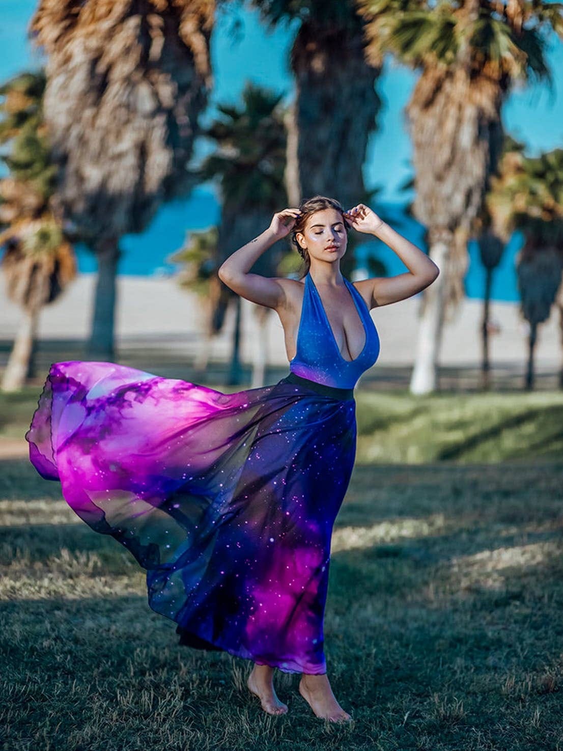 Falda larga Nebula con estampado de galaxia celestial, gasa sedosa morada de Costurero Real