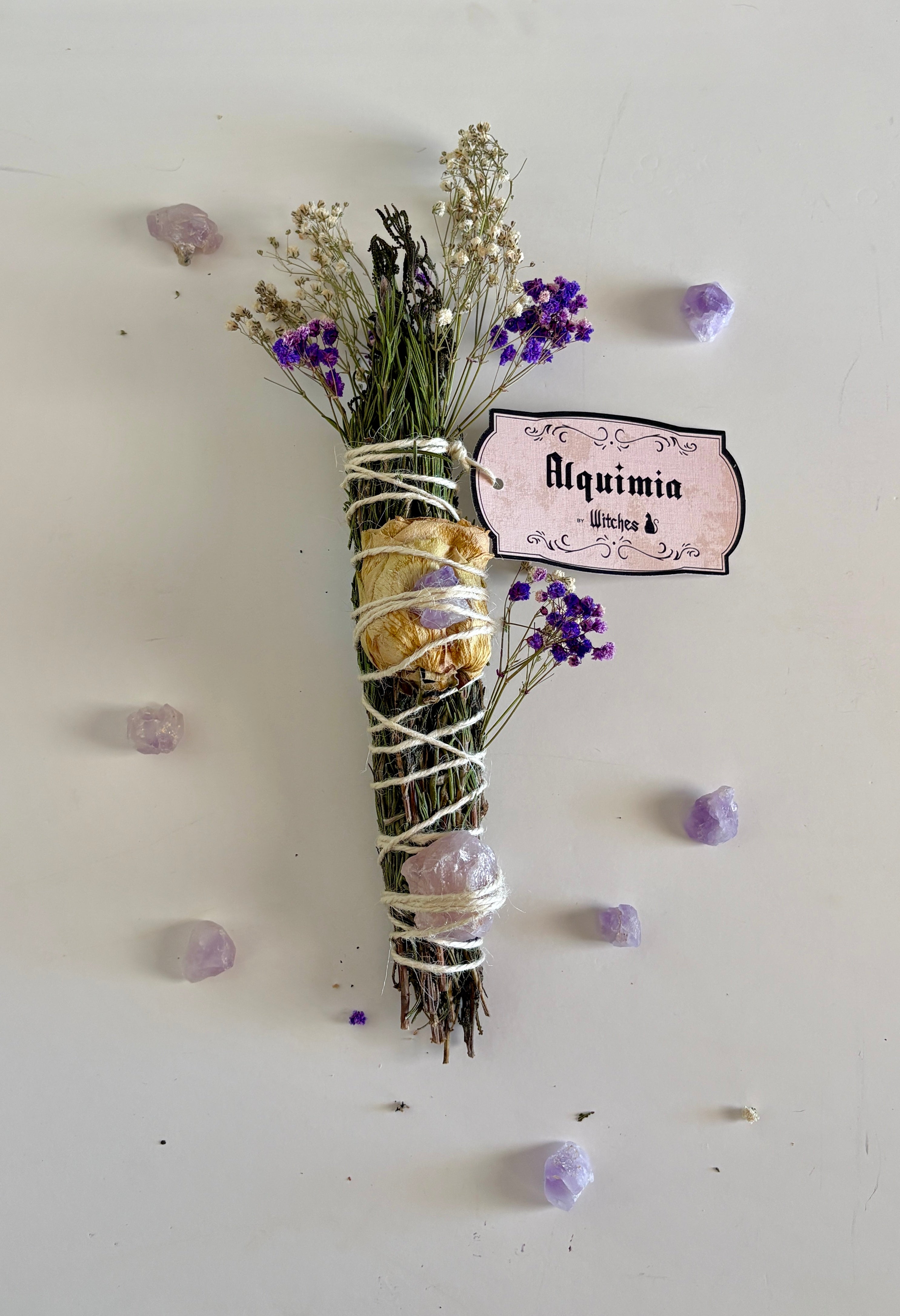 Sahumerio de Romero, Lavanda y Rosa Blanca, con cuarzo rosa y amatista