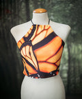 Top de bikini halter con estampado de mariposas de CostureroReal