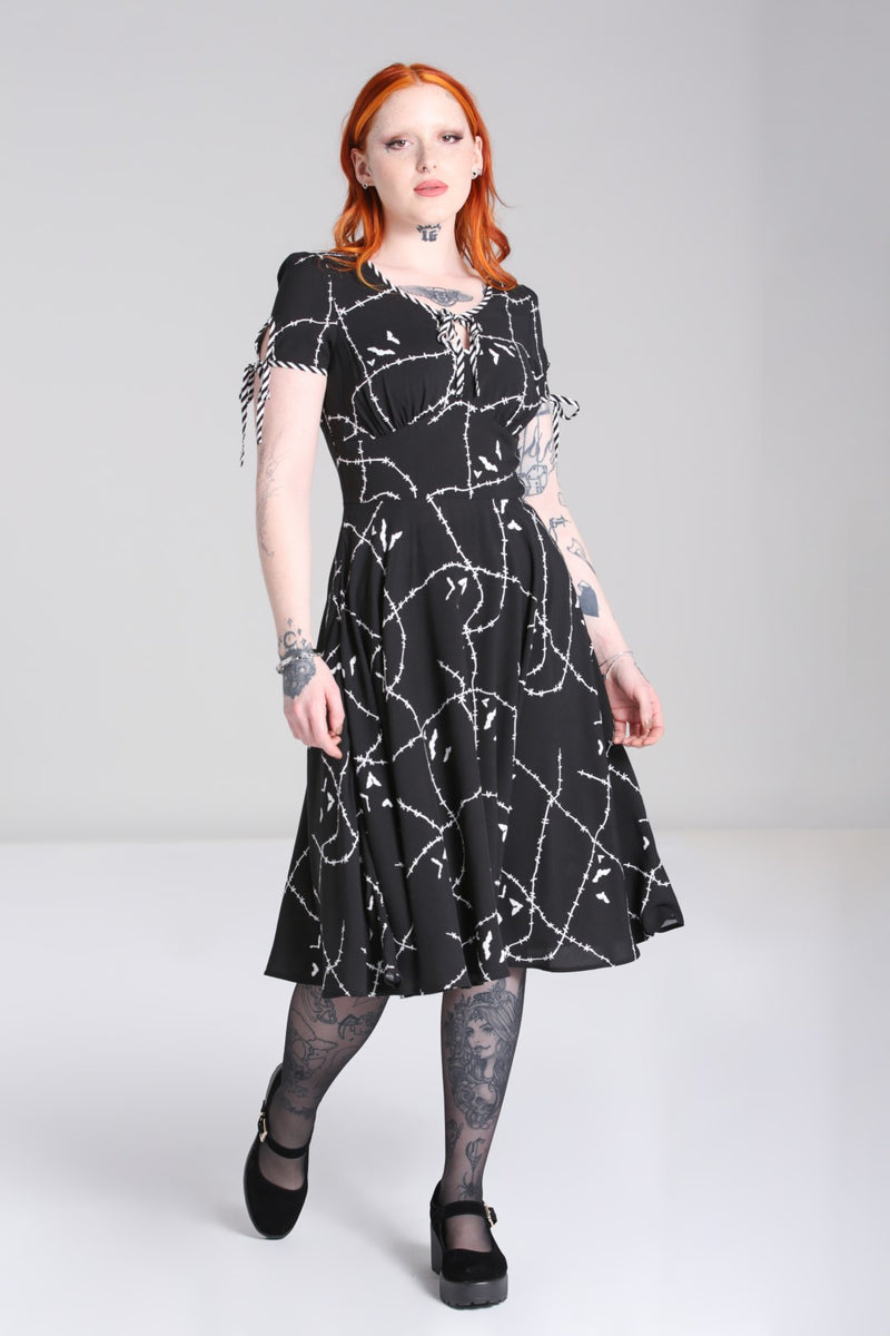 Vestido midi Stitches de Hell Bunny