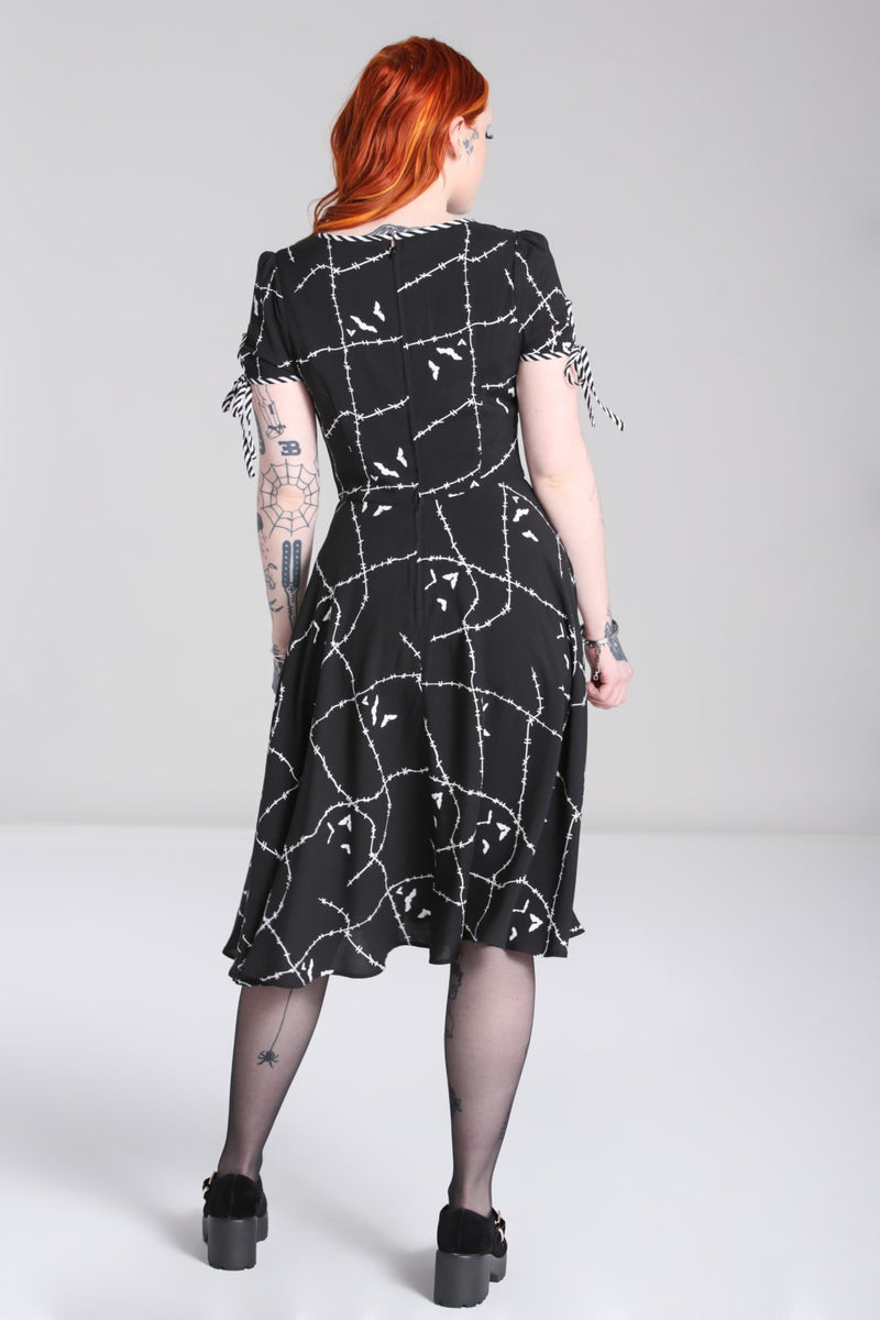 Vestido midi Stitches de Hell Bunny