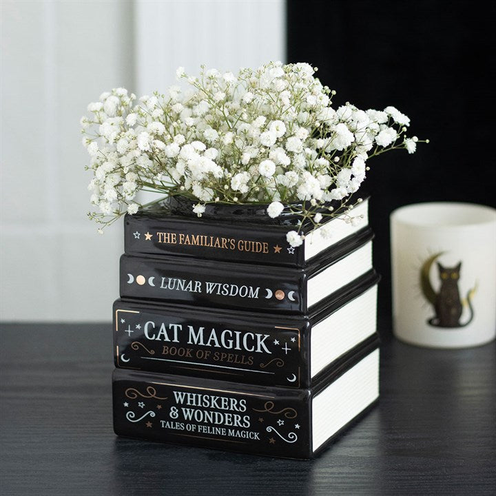 Jarrón con forma de pila de libros «Black Cat Magick»