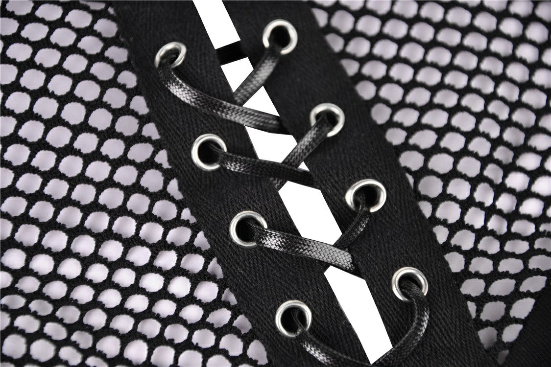 Camiseta punk con cordones en la parte delantera, hombros descubiertos y manga larga de rejilla.