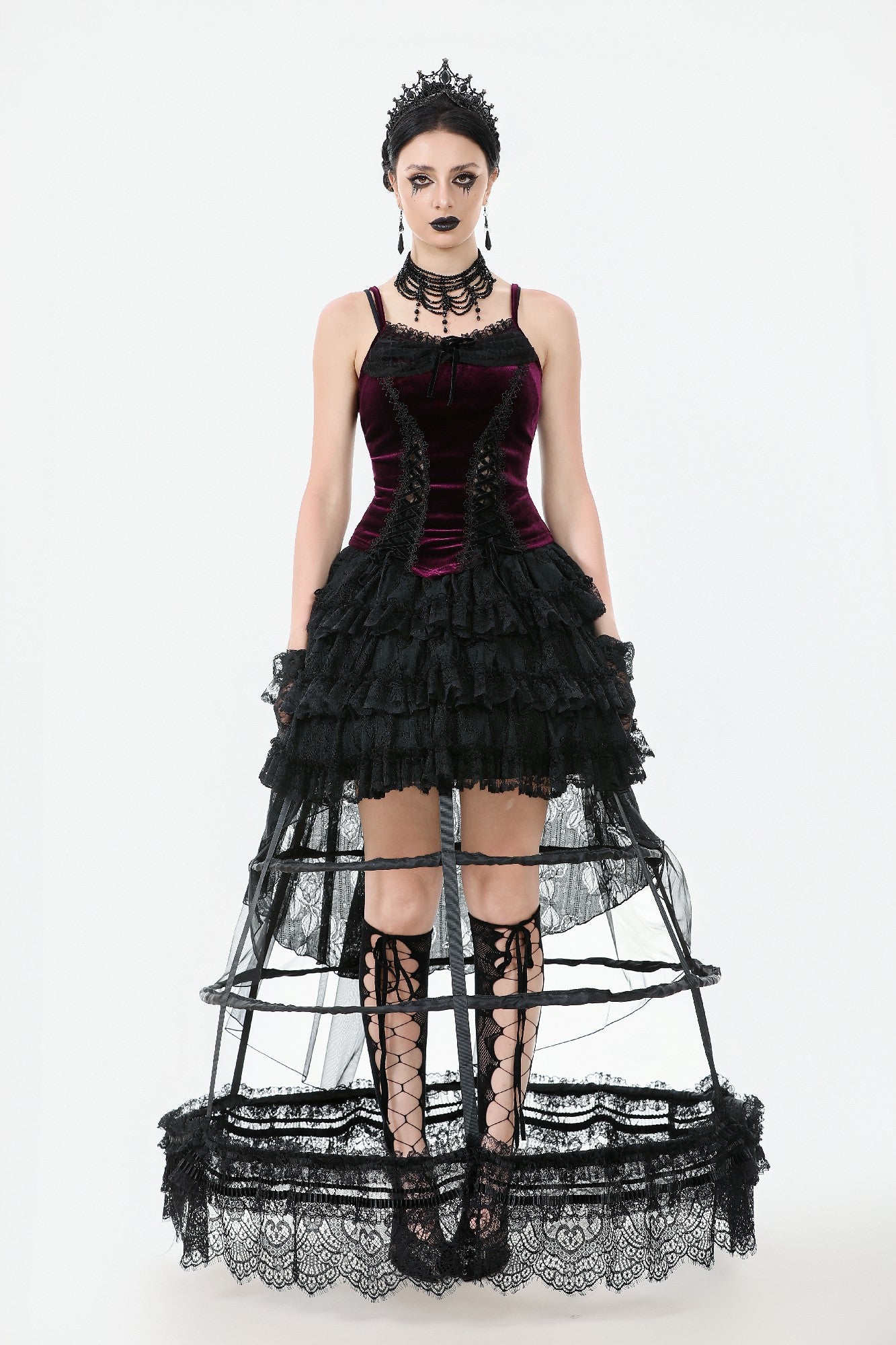 Top gótico de terciopelo burdeos con lazo de cinta y cordones en los laterales